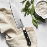 ZWILLING J.A. Henckels Cuchillo Santoku profesional "S", acanalado, 7", Negro 31120-183