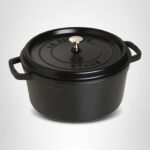 Olla cocotte redonda de hierro fundido Staub 1102825 negro mate 6.25 cuartos de galón