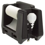 Estación de lavado de manos con dispensador de toallas de papel Cambro HWAPR-110 negro