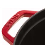 Olla Cocotte Redonda de Hierro Fundido Staub 1102806 Cereza 5.9 Litros