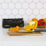 Chef's Choice Afiladores de cuchillos eléctricos profesionales AngleSelect para cuchillos de borde recto y dentado de 15