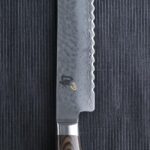 Shun Premier - Cuchillo de pan de 9 pulgadas, cuchillo serrado japonés hecho a mano, núcleo VG-MAX con revestimiento de