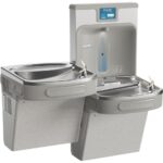 Bebedero con Llenador de Botellas Binivel Filtrado Elkay LZSTL8WSLK EZH2O Gris Claro 120V