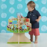 Manhatan Toy, Libro de cuentos niño de madera/Centro de actividades de aventura, Multicolor
