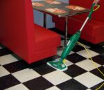Trapeadora de Vapor Bissell Commercial BGST1566 12.5 pulgadas 1500W 15oz con 3 almohadillas verde