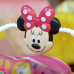 Bright Starts Disney Baby MINNIE MOUSE PeekABoo Centro de Actividades Saltador para Bebé con 8 Juguetes, Luces y Sonidos