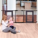 Dreambaby Denver Adapta - Puerta de seguridad extra ancha para bebés, para puertas, pasillos y escaleras, se adapta a ab