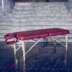 Master Massage - Mesa de masaje portátil de Eva de 30 pulgadas para mujeres y personas obesas, cama facial de salón de s