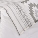 Juego de edredón HiEnd Accents NL1836-SQ-OC Free Spirit 4 piezas algodón azteca blanco y gris patrón geométrico con fald
