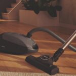 Aspiradora de Trineo con Bolsa Miele Classic C1 Pure Suction 11181020, 6 Niveles de Potencia, Suelos Duros y Alfombras d