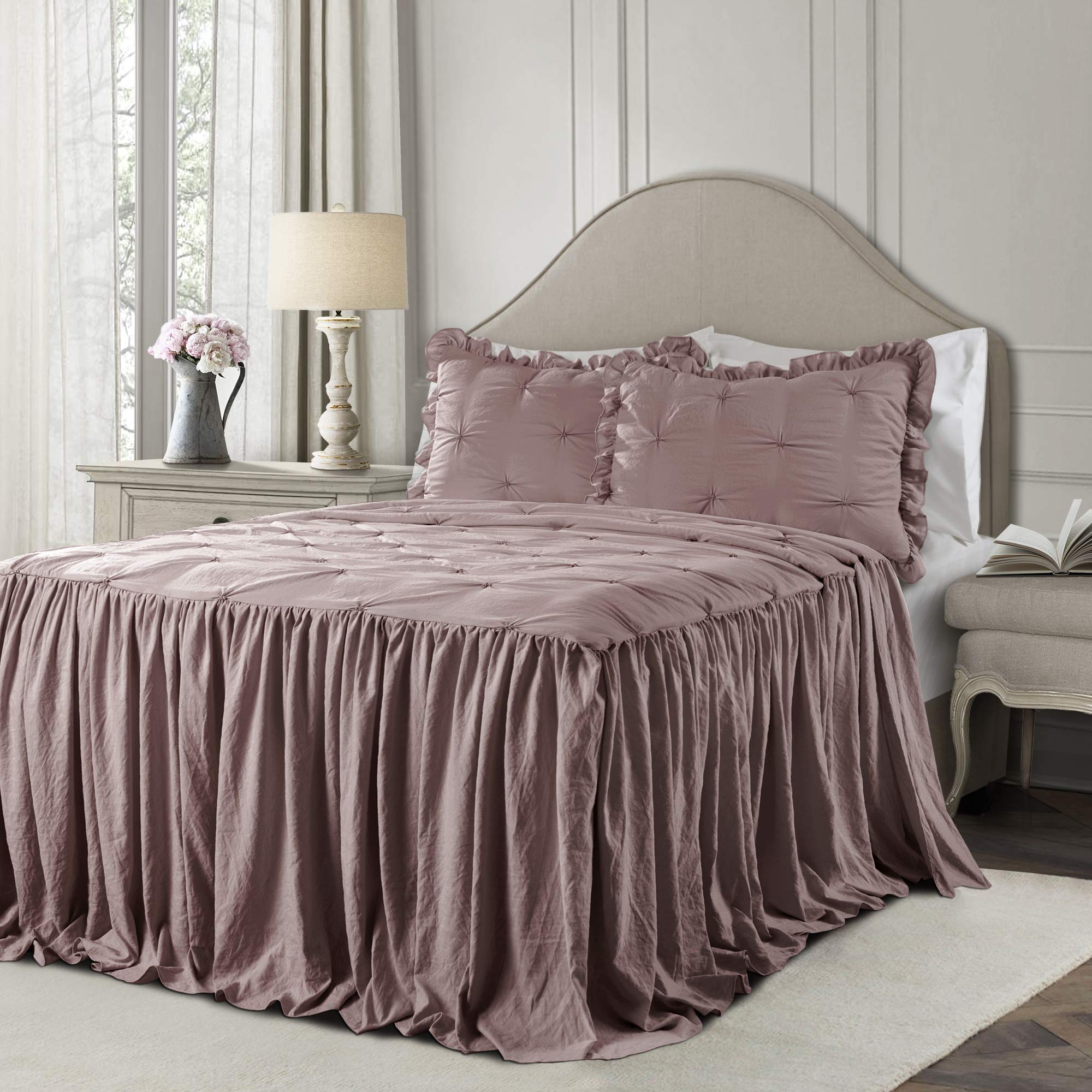 Version 1.0.0 Juego de colcha con falda de volantes Ravello Lush Decor Triangle Home Fashions 16T004020 3 piezas