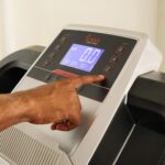Cinta de Correr Plegable Sunny Health Fitness SF-T7917 2.5 HP 15 Niveles Inclinación USB Bluetooth 265 Lbs