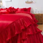 Juego de ropa de cama con edredón y volantes Tache Home Fashion VEHY4174-CK California King rojo