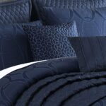 Juego de edredón Riverbrook Home 82395 King 10 piezas 100% poliéster azul oscuro Destiny para recámara