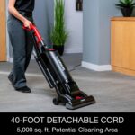 Aspiradora comercial vertical Sanitaire Force SC5815E con filtro HEPA lavable, trayectoria de 15 pulgadas, certificación