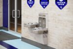 Bebedero doble con estación de llenado de botellas Elkay EZH2O LZOOTL8WSLK enfriador de agua sensor manos libres ADA 8 G