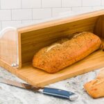 Panera de madera Restaurantware RWB0453 bambú natural 20x11.5x6.5 pulgadas tapa transparente cocina