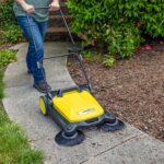 Barredora de Empuje para Exteriores Karcher S 4 Twin 1.766-361.0 Ancho de Barrido 68 cm Capacidad 19.9 litros para Talle