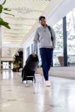 Sun Mountain ClubGlider Meridian Bolsa de Viaje de Golf - Sistema de Rodamiento de 4 Ruedas, Patas Extensibles y Retráct