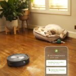 Robot Aspirador iRobot Roomba j7+ Modelo j755020 – Navegación PrecisionVision, Evita Obstáculos y Desechos de Mascotas,