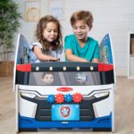 Melissa & Doug PAW Patrol Centro de actividades de madera Paw Patroller Espacio de juego multicara - Certificado FSC