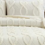 Juego de edredon con volantes Lush Decor Avon Triangle Home Fashions 16T007864 3 piezas King marfil texturizado