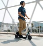 Scooter para trucos Razor Pro RDS y A5 Air Kick con llantas neumáticas y marco de aluminio para niños y adolescentes
