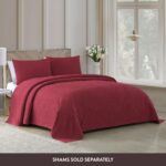Colcha felpilla Channel Beatrice Home Fashions CHNBSPKGBUR King borgoña
