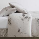Calvin Klein Aquarelle Floral Revman International USHSA51277343 juego de edredon King gris estampado floral certificado