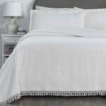 Colcha de algodon Superior Remi Home City Inc BDSPD REMI-FL-WH matrimonial blanco 3 piezas matelasse flecos geometricos