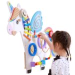 SPARK & WOW Paneles de pared de actividades arcoíris – A partir de 18 meses – Juguete sensorial de pared – 10 actividade