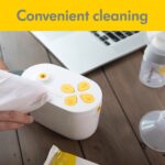 Medela Vasos de colección manos libres compatibles con extractores de leche eléctricos, 1 juego de 2 tazas + toallitas M