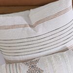 Juego de edredón Riverbrook Home Andrew 89711 blanco especias 5 piezas Queen