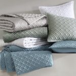 Colcha Noble Tencel Riverbrook Home 90772 3 piezas tamaño Queen color blanco