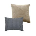 Juego de edredon Hayden Riverbrook Home 90741 tamano King azul gris topo 8 piezas