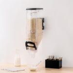 Dispensador de cereales plástico montado en pared Restaurantware RWT1663B 5 galones negro autoservicio alimentos secos