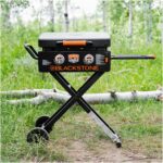Plancha Asador de Gas Portátil Blackstone 2350 On the Go 22 pulgadas plegable con tapa de bloqueo acero negro