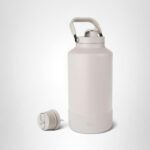 Termo Botella de Agua Simple Modern Trek Pivot TRPV-SCH-B-128-ALB Acero Inoxidable Aislado 1 Galon 128oz Con Asa Tapas I