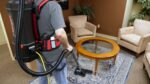 Aspiradora de mochila comercial Cen-Tec Systems 99120 HEPA con boquilla de alimentación eléctrica 6 cuartos de galón neg