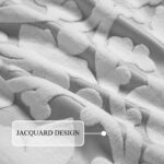 Juego de edredón jacquard floral King 7 piezas Stratford Park Nanshing International Inc. AdoriaB2B blanco gris con fund