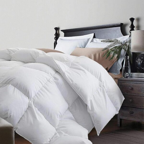 Edredon de fibra de plumon de ganso blanco Blue Ridge Home Fashions 026005-VC Martha Stewart