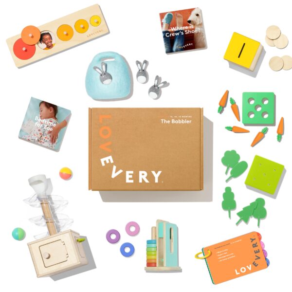 LOVEVERY, El Kit de Juego The Babbler con Libro de Regalo "¿Dónde está el Zapato de Crew?", Kit de Juego de Cumpleaños,