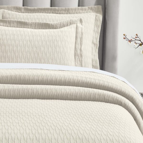 Juego de colcha matelasse algodón Queen 3 piezas Home City Inc. BDSPD CLVRT-QN-IV con fundas de almohada peso medio