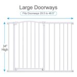PETS TUFF Great Gates - Puerta para mascotas – Puerta de acero duradero para escaleras – Puerta de cierre automático y c