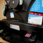 Safety 1st® onBoard™ Slide DLX - Asiento infantil para automóvil con base SafetySlide™, enganche LATCH rígido fácil de i