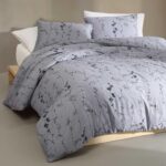 Juego edredón Calvin Klein USHSA51330062 satén algodón diseño floral gris silvestre tamaño King 3 piezas
