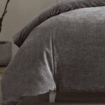 Juego de edredón Riverbrook Home Nantes 94765 gris 3 piezas King ropa de cama