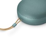 Bang & Olufsen Beosound - Altavoz Bluetooth portátil impermeable A1 de 3ª generación con 3 micrófonos, certificado Cradl