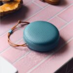 Bang & Olufsen Beosound - Altavoz Bluetooth portátil impermeable A1 de 3ª generación con 3 micrófonos, certificado Cradl
