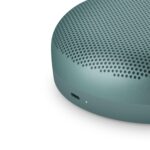 Bang & Olufsen Beosound - Altavoz Bluetooth portátil impermeable A1 de 3ª generación con 3 micrófonos, certificado Cradl